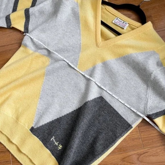 Vintage • 100% Wool Pringle of Scotland Yellow and Gray Geometric Stripe Sweater - Picture 4 of 7
